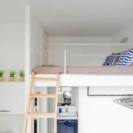 Authentic - 2p - Gare De L'est Paris